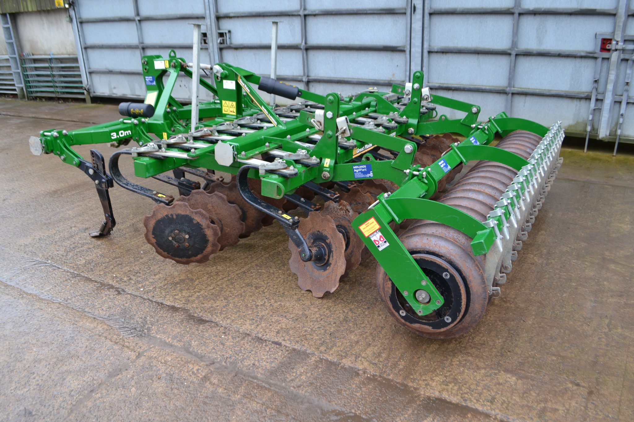 Great Plains Cultivator with ST Bar - Image 5