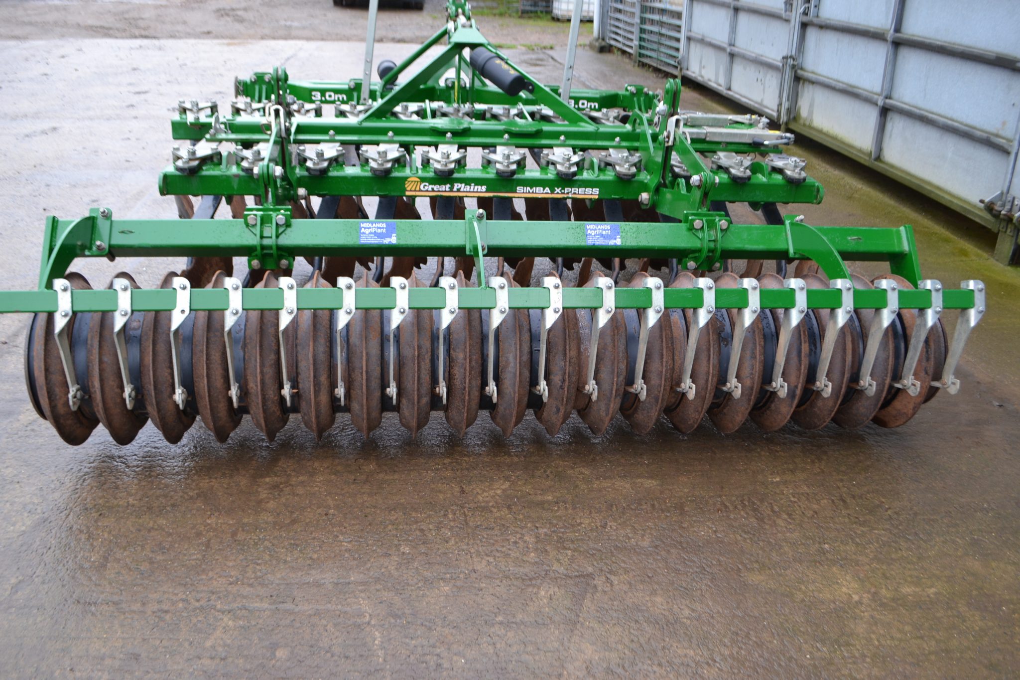 Great Plains Cultivator with ST Bar - Image 6