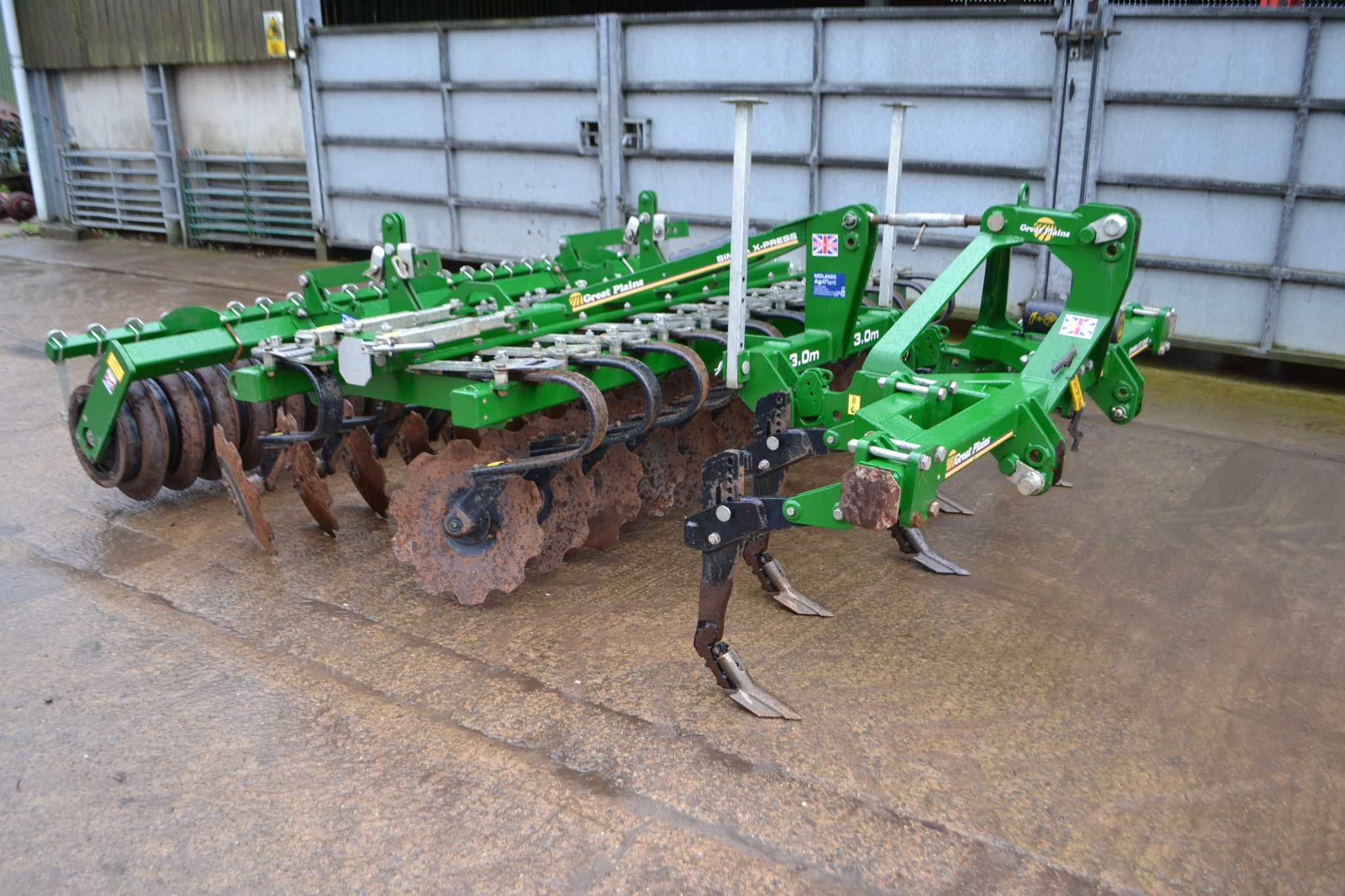 Great Plains Cultivator with ST Bar - Image 13