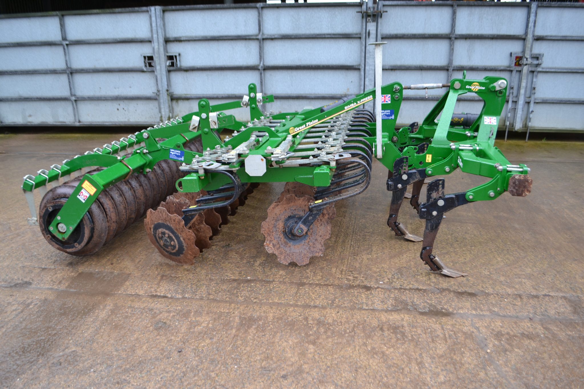 Great Plains Cultivator with ST Bar - Image 14