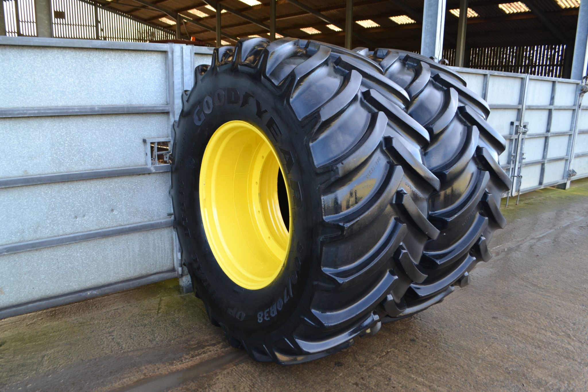 John Deere Flotation Rear Wheels - Image 2