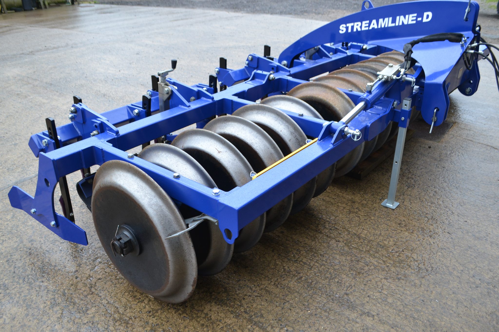 Lynx Hydraulic Folding Front Press - Image 5