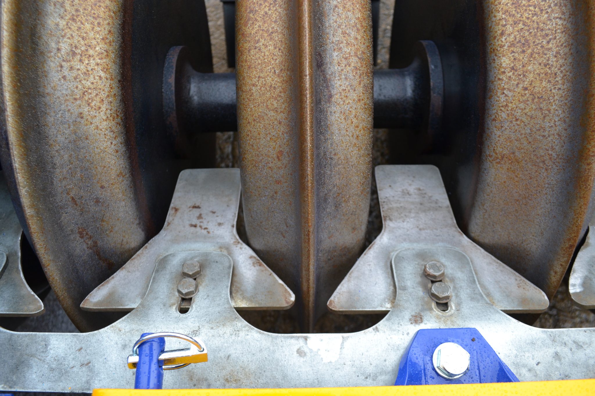 Lynx Hydraulic Folding Front Press - Image 9