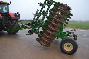 Great Plains Trailed Hydraulic Folding Unipress