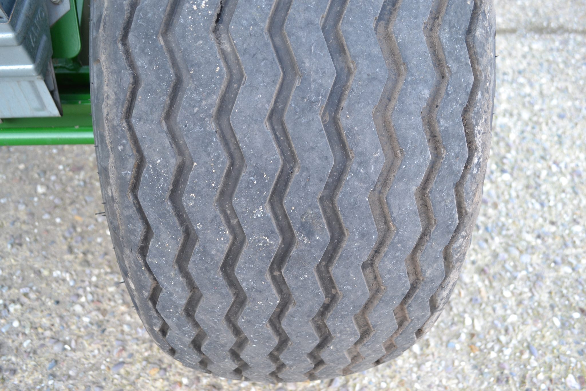 Great Plains Trailed Hydraulic Folding Unipress - Image 5