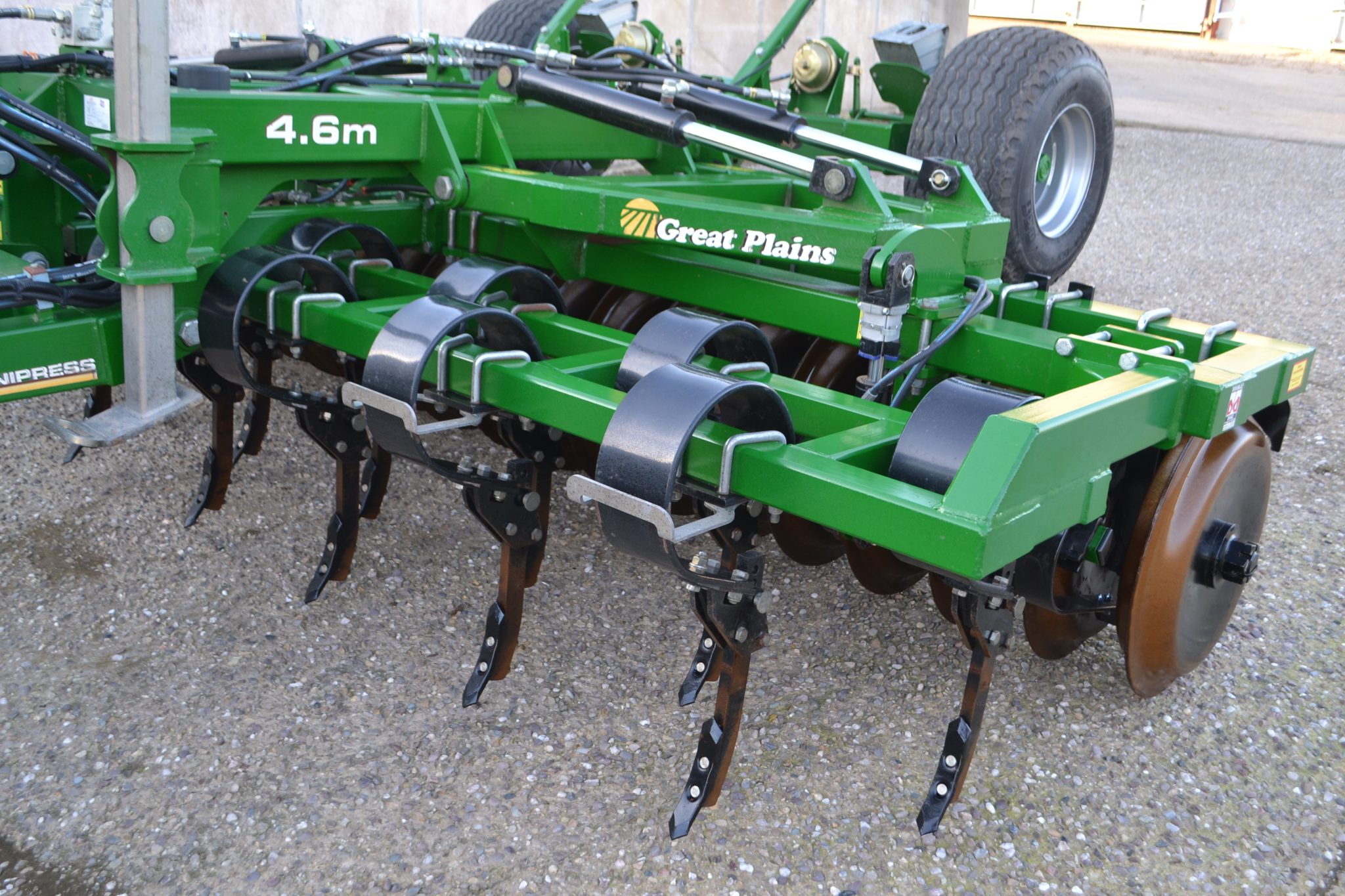 Great Plains Trailed Hydraulic Folding Unipress - Image 20