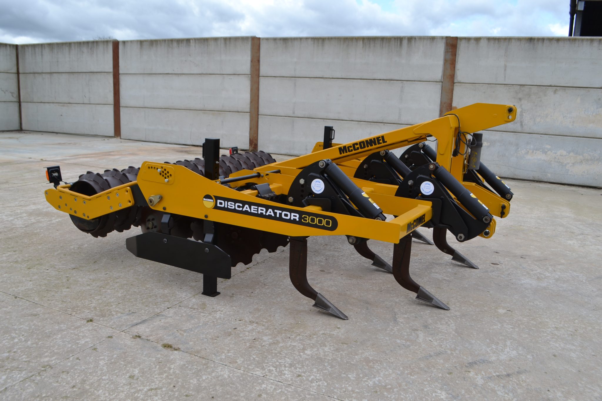 Mc Connel 3 Metre Discaerator Cultivator - Image 3