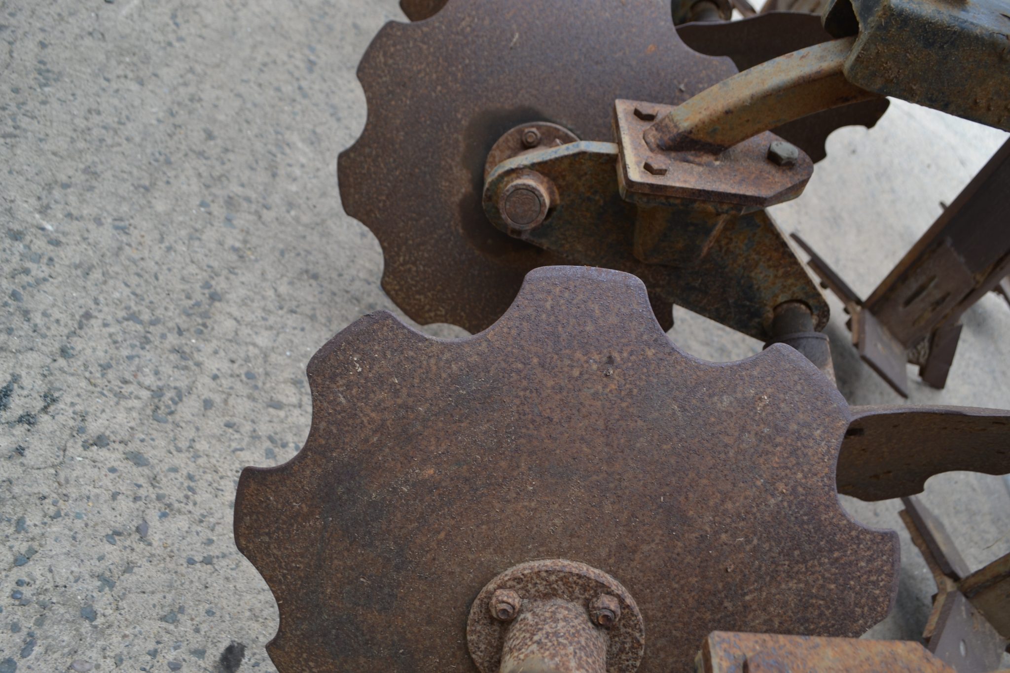 Spalding Flat Lift Subsoiler - Cultivator - Seeder - Image 6