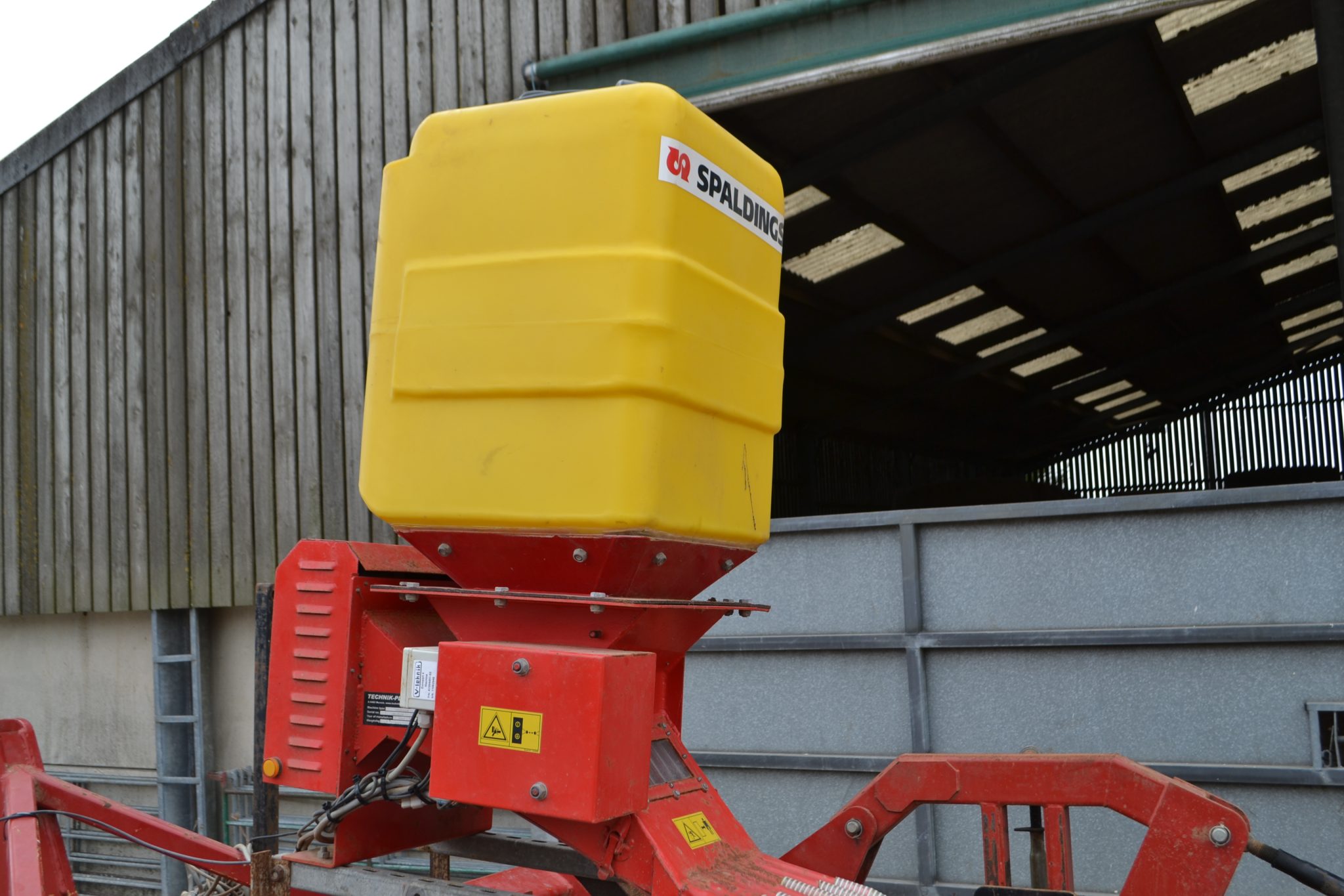 Spalding Flat Lift Subsoiler - Cultivator - Seeder - Image 2