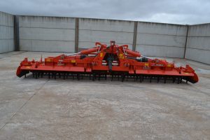 Kuhn Heavy Duty Six Metre Hydraulic Folding Power Harrow