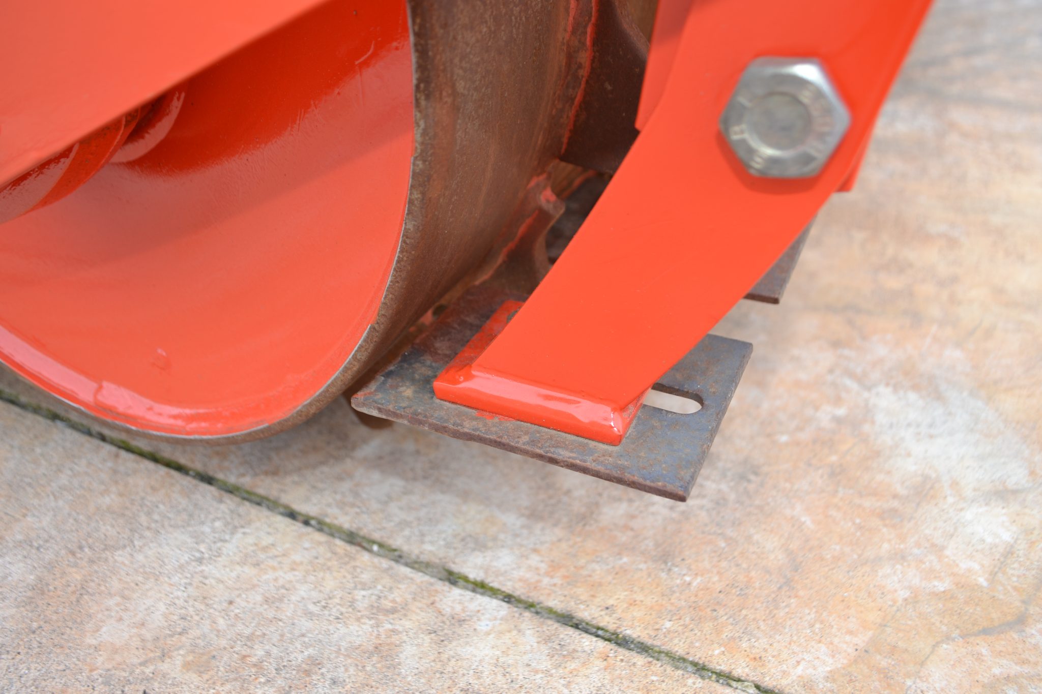 Kuhn Heavy Duty Six Metre Hydraulic Folding Power Harrow - Image 3